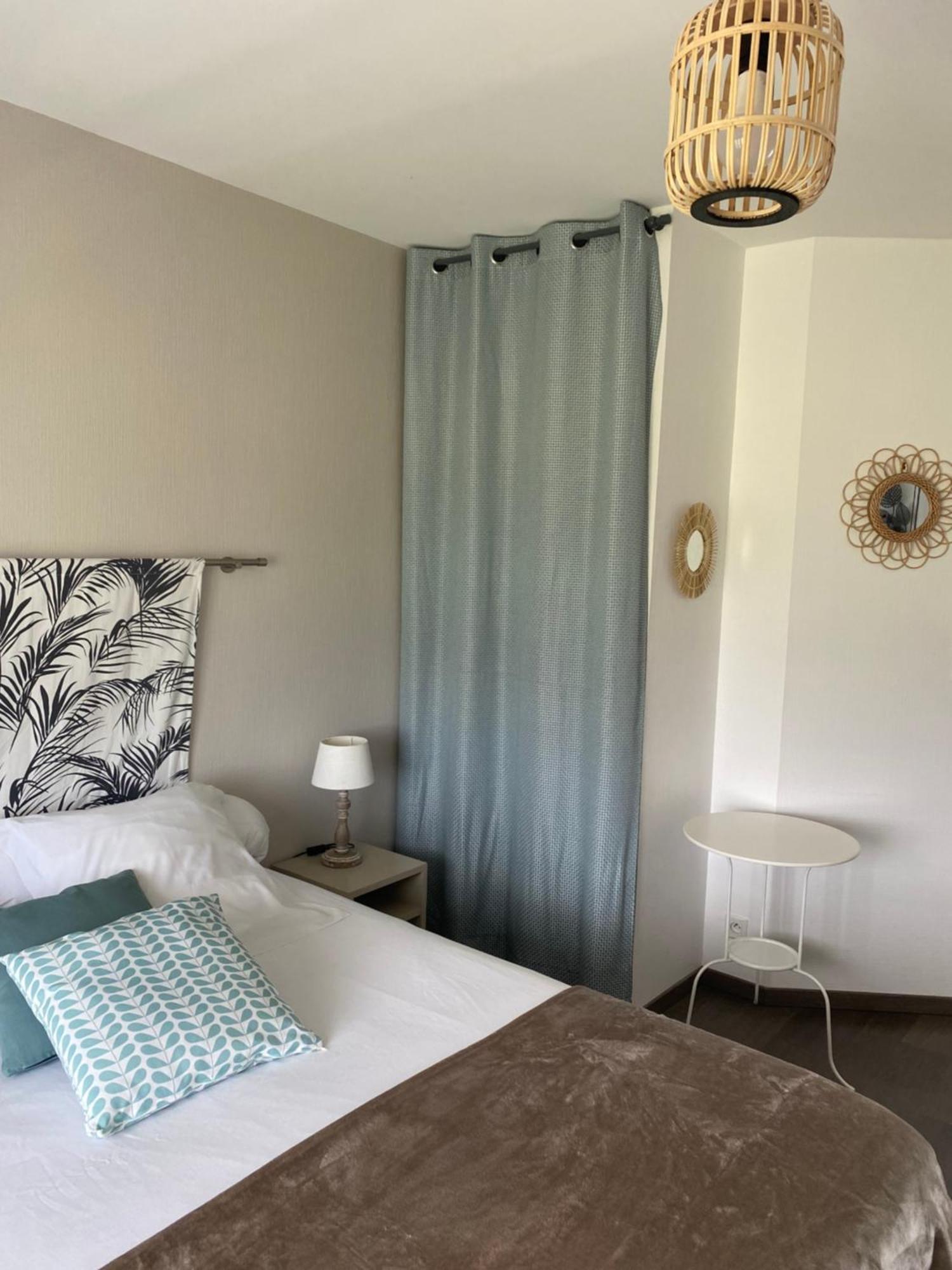 Le Relais De La Hardiesse 6Km Mont St Michel - Chambres Doubles - Suite Spa Privatif Courtils Exteriör bild